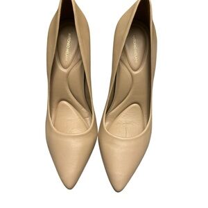 Antonio Melani Cream Women's Pumps